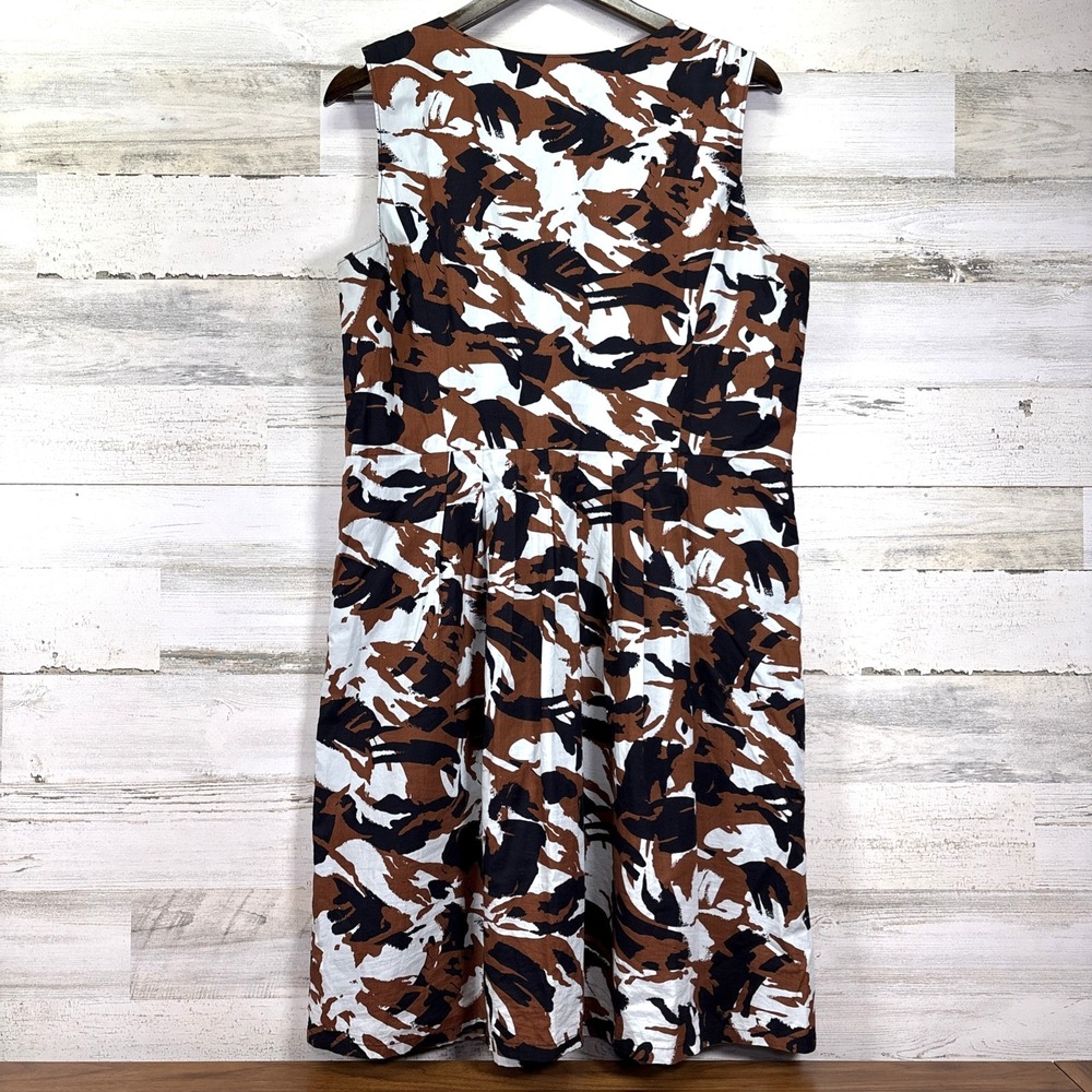 LL Bean White Brown Black Signature V Neck Full Skirt Knee Length Tank Dress 14 - Picture 2 of 10